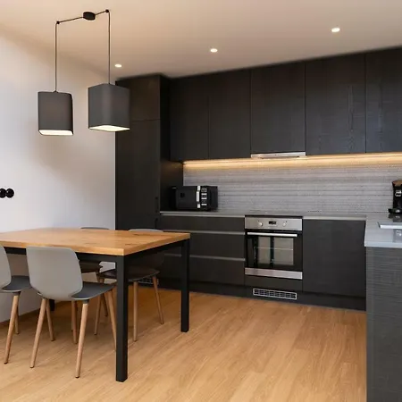 Aparthotel Suites - No Contact Check In 2*