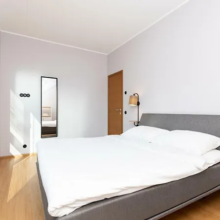 Aparthotel Suites - No Contact Check In